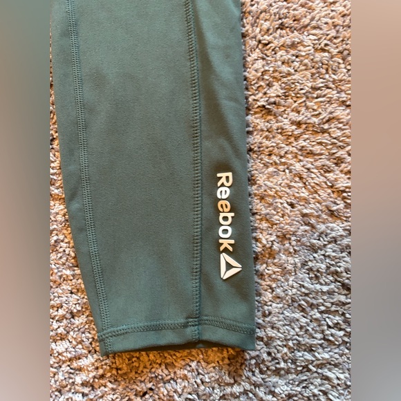 Reebok Two Tone Green Workout Leggings in Size Medium - Picture 2 of 5